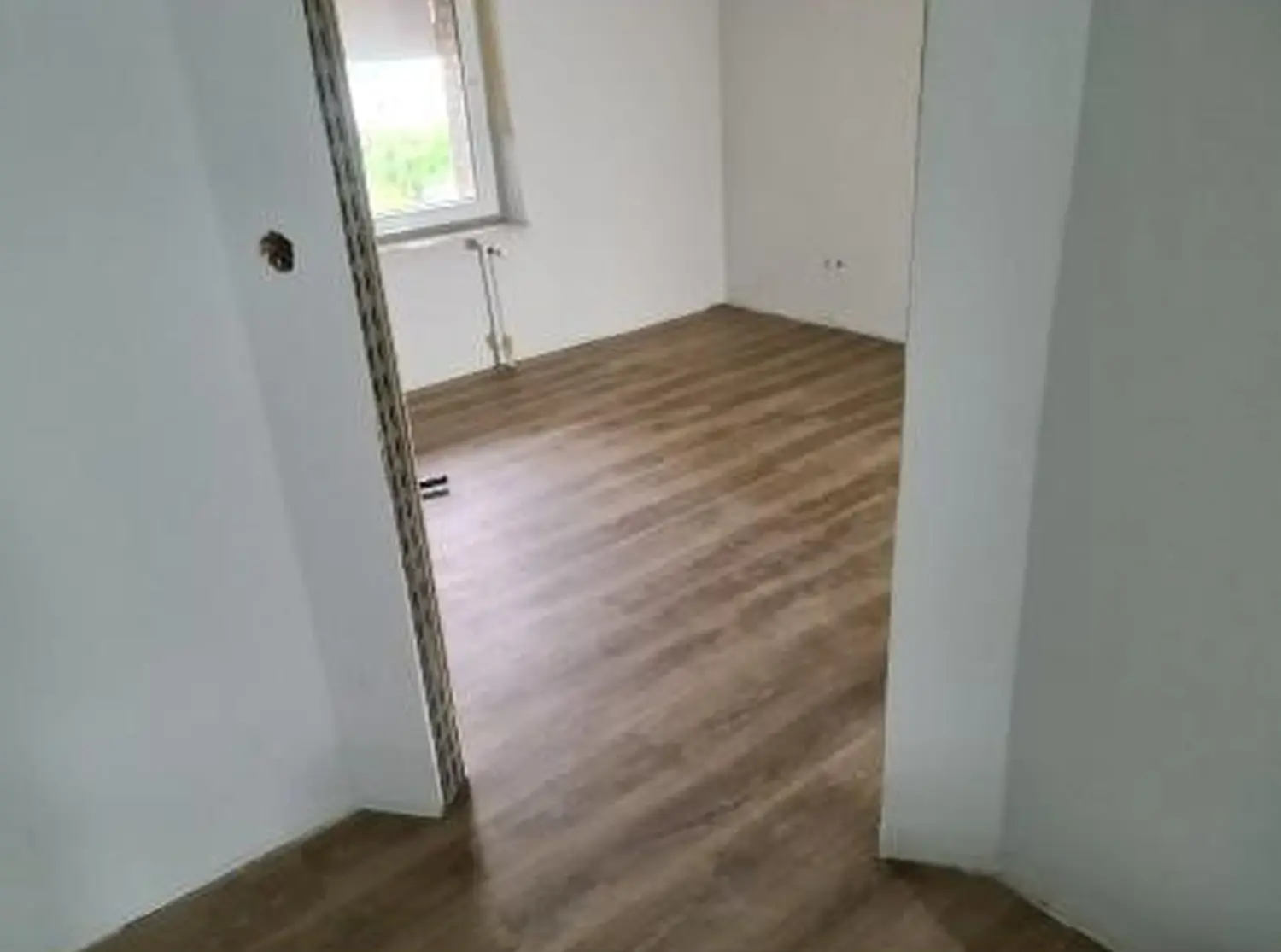 Klick-Laminat & Kick-Vinyl & Geklebt-Vinyl von Samuel da Costa Lemos Baudienstleistung