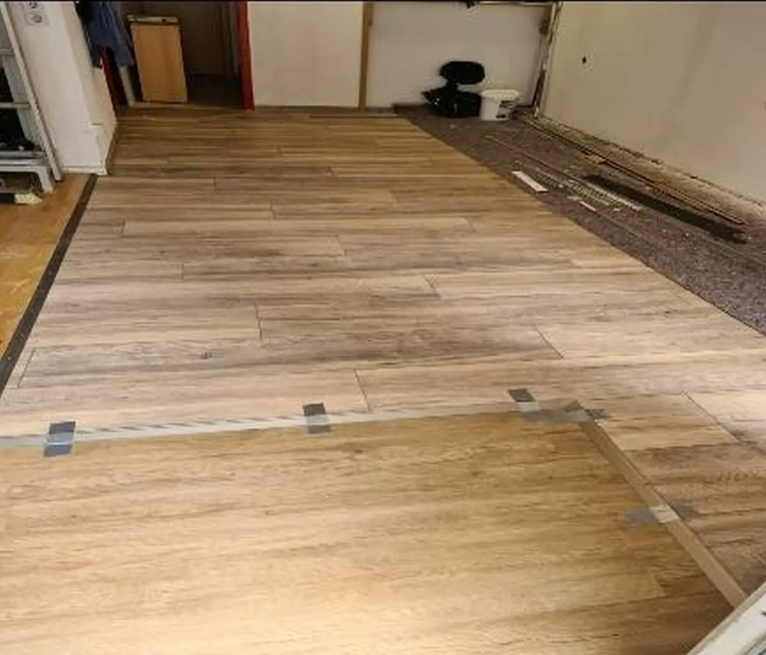 Klick-Laminat & Kick-Vinyl & Geklebt-Vinyl von Samuel da Costa Lemos Baudienstleistung