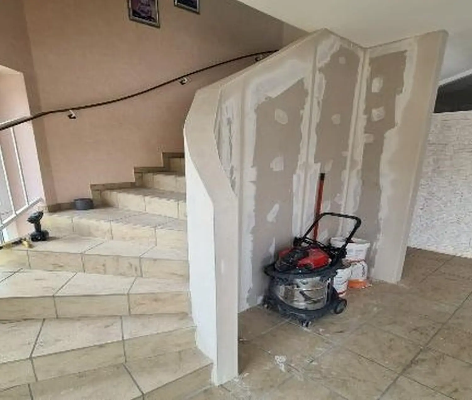 Innen Treppen von Samuel da Costa Lemos Baudienstleistung