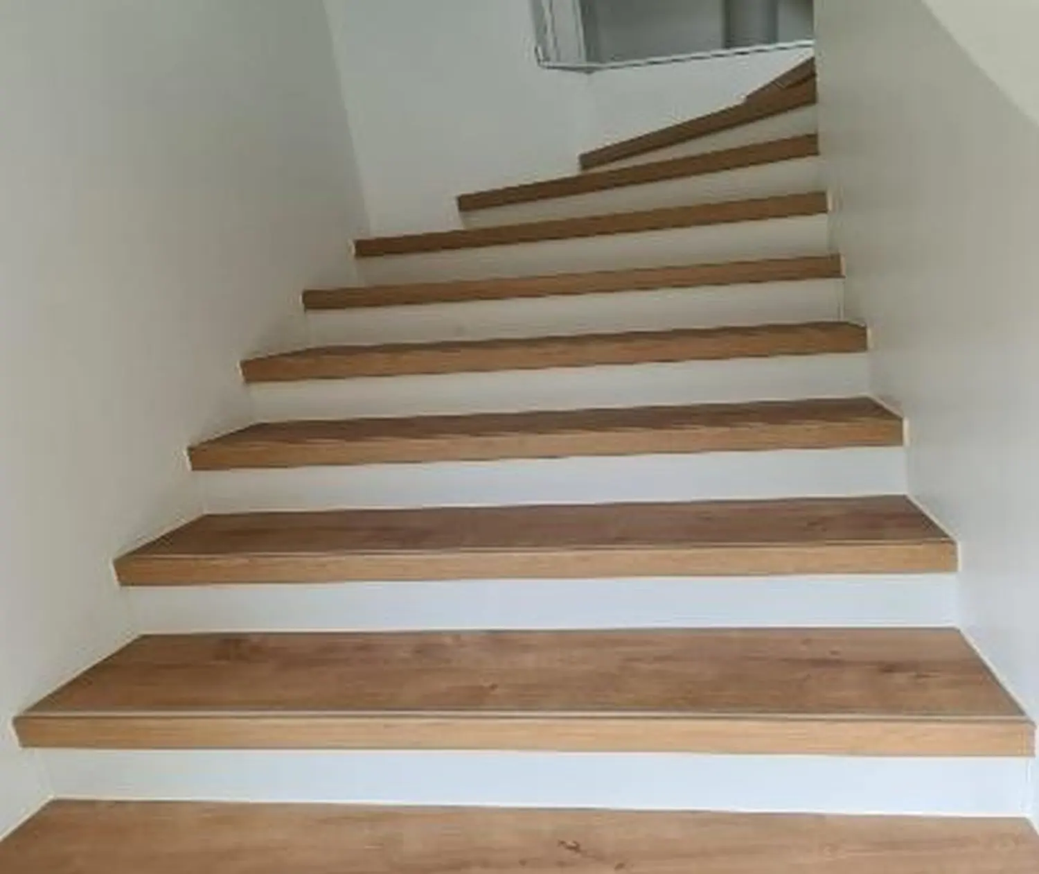 Innen Treppen von Samuel da Costa Lemos Baudienstleistung