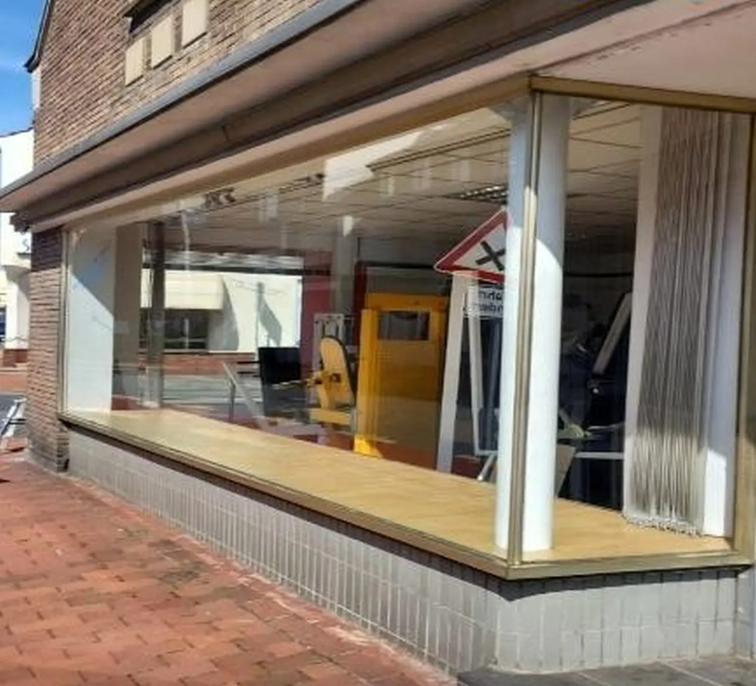 Gebäudereinigung von Samuel da Costa Lemos Baudienstleistung